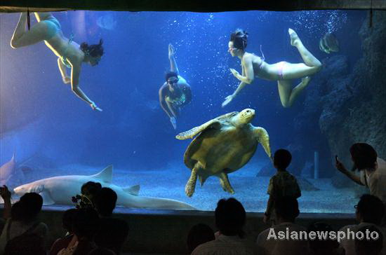Water ballet performed in East China