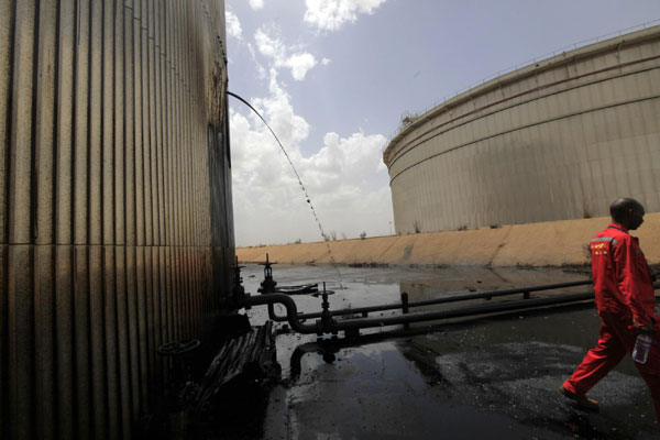Heavy damage to key Sudan oil facility
