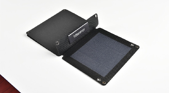 3小時充滿iPhone 6P漢能推出太陽能發電紙M12