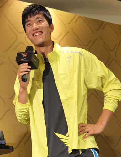 Liu Xiang lucky to be 'hand-in-hand' with Robles Liu Xiang lucky to be 'hand-in-hand' with Robles