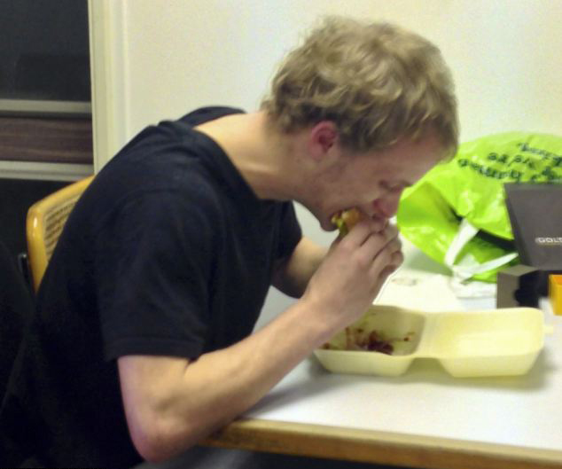 英餐廳推出超辣漢堡已致5人住院(組圖)