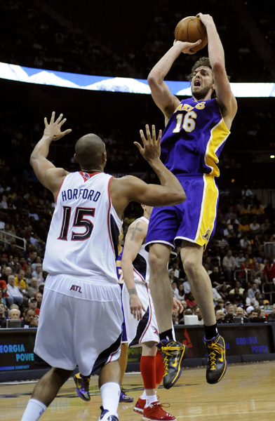 NBA：老鷹兇猛 科比28分湖人兩連敗