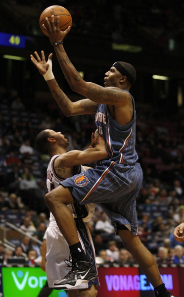 NBA：IZOD中心告別戰(zhàn) 籃網(wǎng)負(fù)山貓