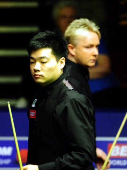 世錦賽：丁俊暉輕松半場(chǎng) 梁文博被“火箭”淘汰