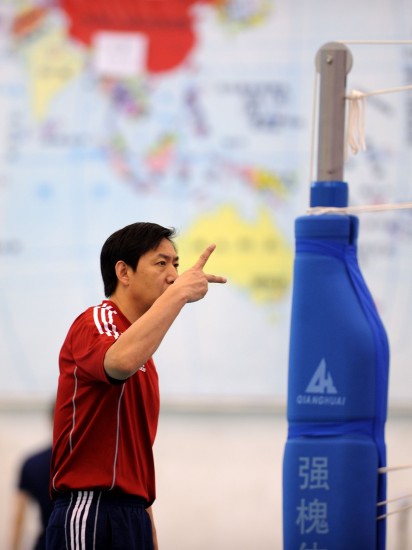 女排主帥王寶泉訓(xùn)練場(chǎng)上過(guò)“五一”