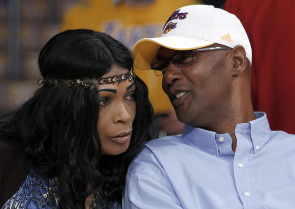 NBA：科比30分“三叉戟”發(fā)威 湖人勝爵士2:0