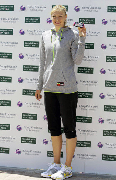 莎拉波娃發球超摩托車車速 美少女馬德里速度至上