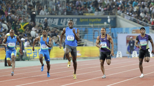 大邱田徑賽博爾特9秒86百米輕松奪金