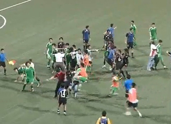 國安二隊新加坡上演全武行 多人群毆流血掛彩