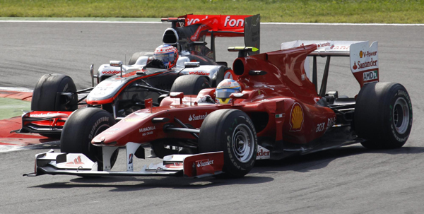 F1意大利站：阿隆索逆轉奪冠 漢密爾頓撞車退出