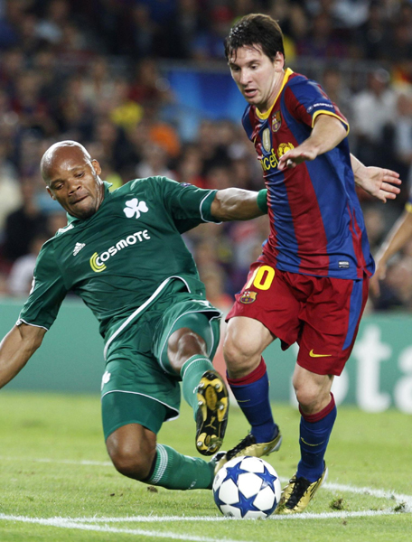 歐冠：國(guó)米曼聯(lián)客場(chǎng)戰(zhàn)平 巴薩主場(chǎng)大勝