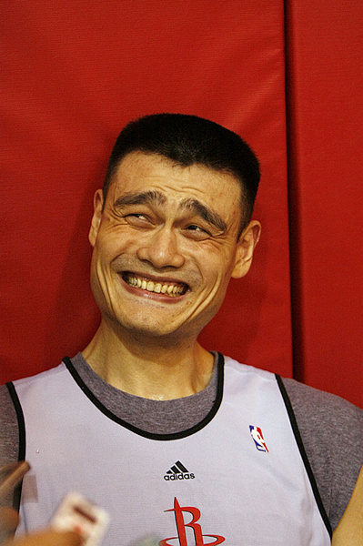 奇才將“姚易對決”設為“亞洲文化之夜”