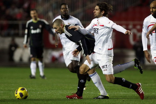 國(guó)王杯：本澤馬單騎救主 皇馬客場(chǎng)1:0勝塞維利亞