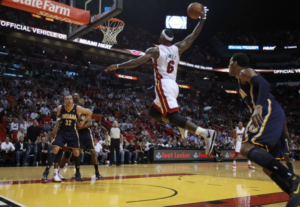 詹姆斯41+13+8+3 熱火末節逆轉步行者得七連勝