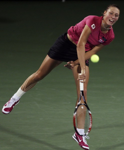 李娜痛失四賽點(diǎn) 澳網(wǎng)后首秀慘遭逆轉(zhuǎn)