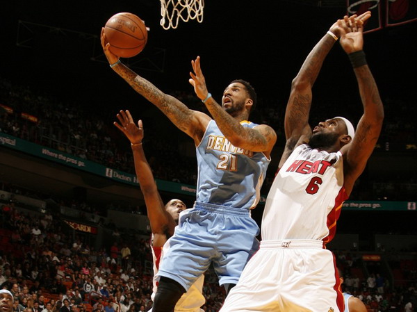 詹韋雙30+四巨頭97分 熱火成功復仇掘金