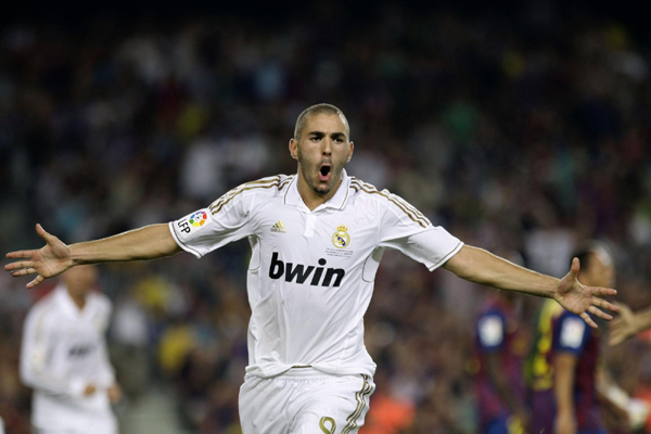 西班牙超級杯：梅西絕殺皇馬 巴薩3:2獲勝捧杯