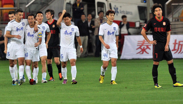 足協(xié)杯：京津滬順利晉級半決賽 山東涉險過關(guān)