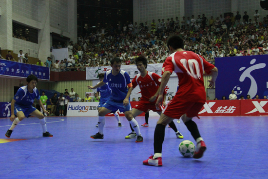 特步大五聯(lián)賽半決賽結(jié)束 湖大廣體會師冠亞軍爭奪戰(zhàn)