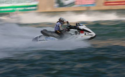 賽事捷報頻傳 中國摩托艇聯賽彭水大獎賽精彩不斷