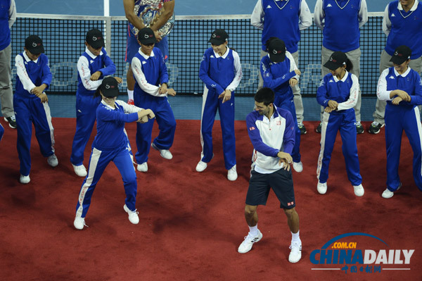 德約科維奇登頂中網大跳“騎馬舞”