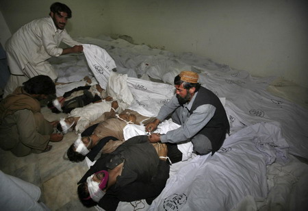 62 migrants dead inside container in Pakistan