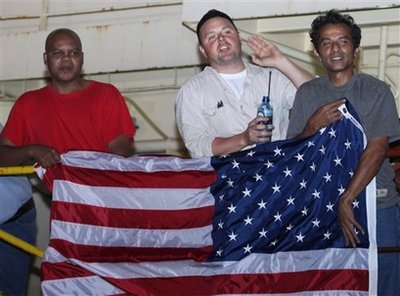 US captain freed, snipers kill 3 pirates