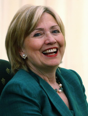 Clinton, Pakistani students in lively exchange