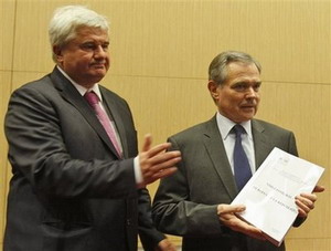 French report wants limits on Muslim face veil