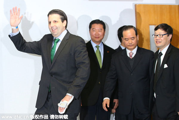 US envoy to South Korea leaves hospital after knife attack