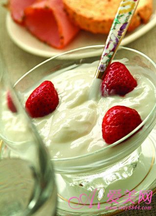 早晨喝酸奶并不營養