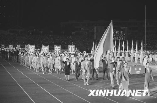 新中國體壇上的第一[組圖]