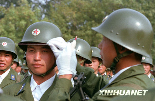 1984年：改革開放再閱兵