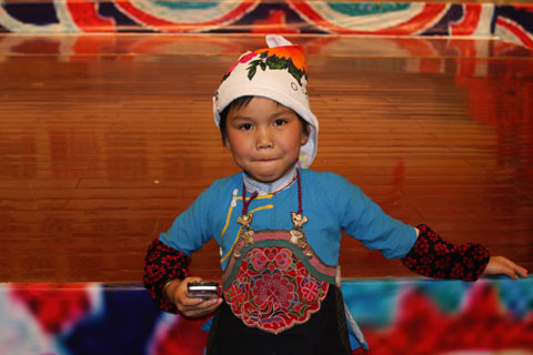 畫在土布上的壯族情歌《坡芽歌書》