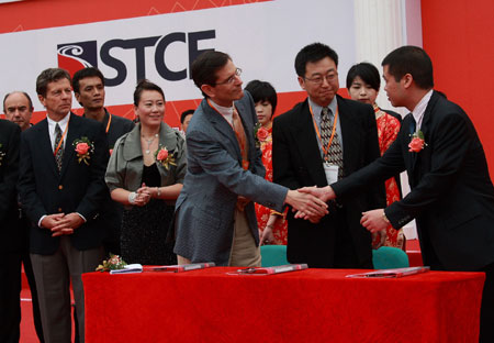 第十二屆海博會(huì)：紡織服裝行業(yè)臺(tái)企將資本大規(guī)模向內(nèi)地轉(zhuǎn)移