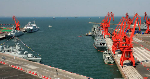 多國海軍艦艇參加中國海軍建軍60周年紀念活動