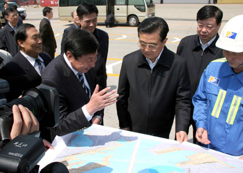 胡錦濤總書記視察青島港