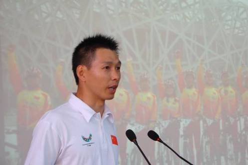 騎行中國 相約深圳  大運(yùn)“騎跡”車隊(duì)抵達(dá)武漢