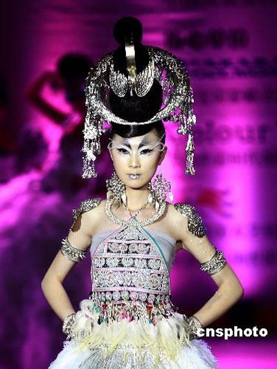 2010中國發型化妝潮流趨勢在京發布[組圖]