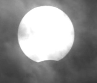 組圖：我國境內出現日食景觀