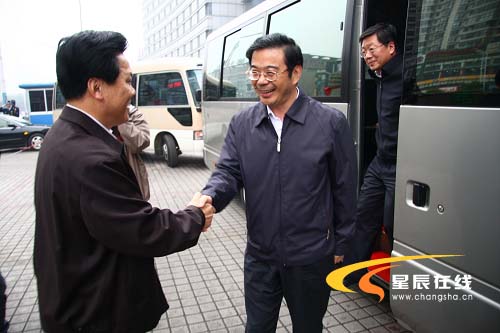 周強(qiáng)省長(zhǎng)考察調(diào)研星辰在線 看好“影像中國(guó)”項(xiàng)目